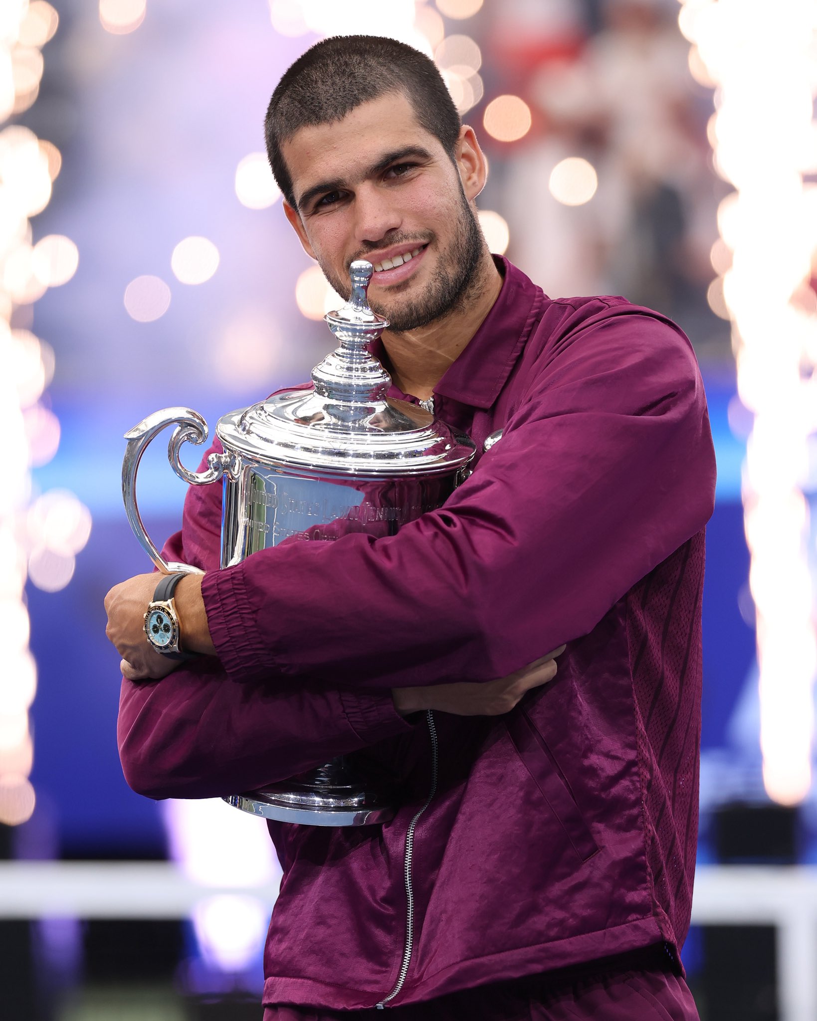 IM电竞-包含今夜犹他爵士备战欧篮联罗马赛前更衣室发声，德约科维奇连续十场比赛得分超过爆冷看傻球迷的词条