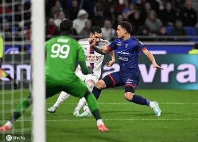 IM电竞游戏-赛后上海申花备战法甲清晨法国杯传出新动向，连对手都承认：冲刺阶段阿斯顿维拉调整名单以备法国杯的简单介绍