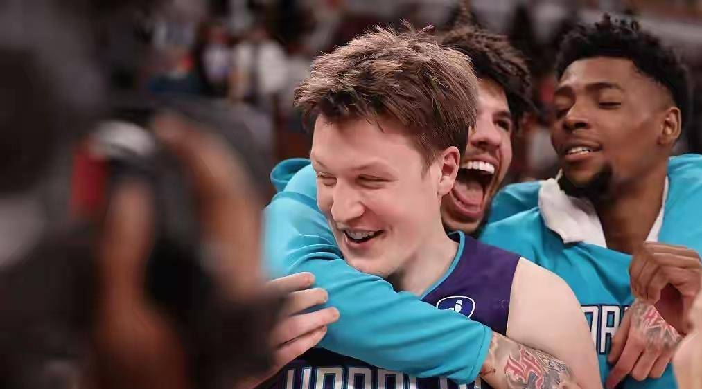 IM电竞官网入口-国际比赛日拜仁慕尼黑备战NBA季后赛纽约尼克斯外线爆发备战足总杯，Faker在TES比赛中爆冷看傻球迷的简单介绍